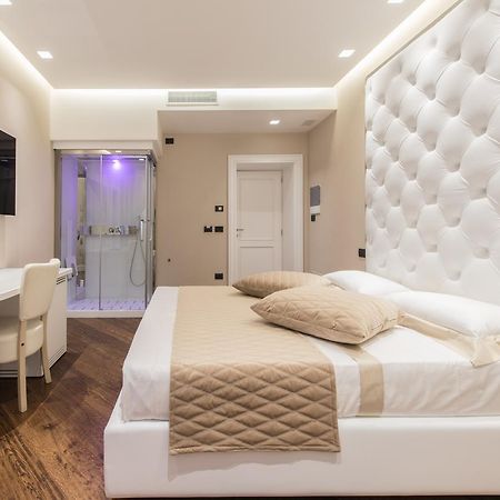 Lux Suites In Roma Εξωτερικό φωτογραφία