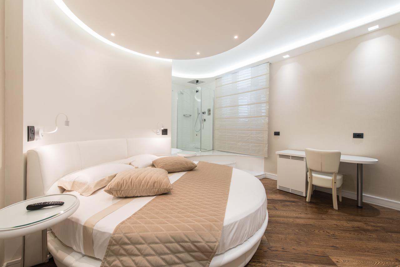 Lux Suites In Roma Εξωτερικό φωτογραφία